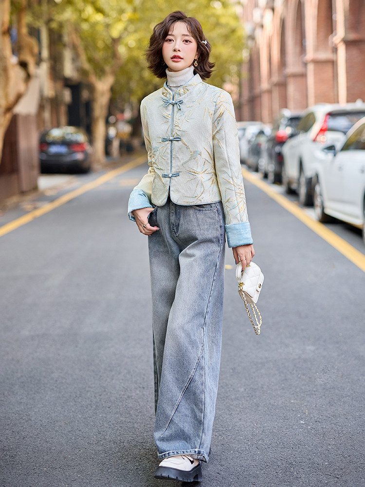 新中式轻薄羽绒服女短款2025年新款春白鸭绒时尚唐装提花外套,女装短外套,水衣源