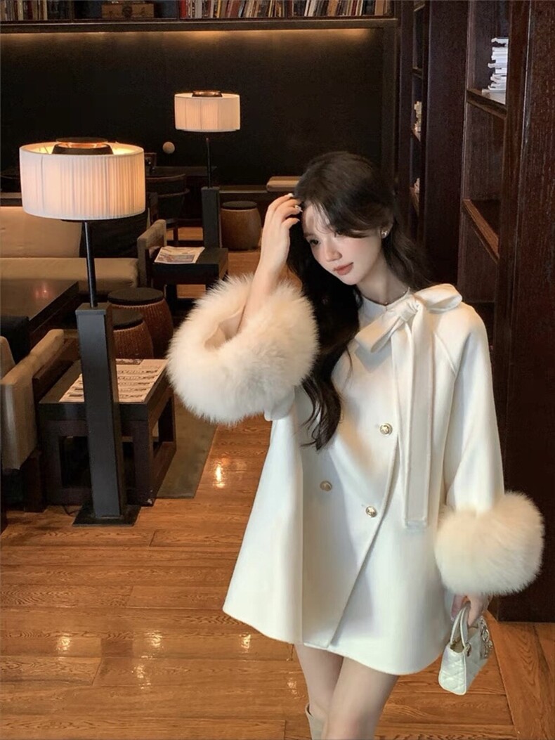【依嘟】狐狸毛袖口斗篷双面大衣女冬宽松羊毛外套(配可拆真狐狸,女装双面呢大衣,依嘟服饰