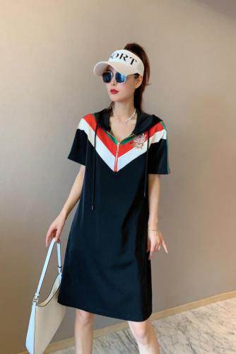 夏季醋酸套装、连衣裙，女装职业装，佳 其