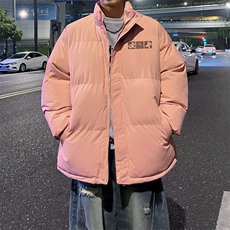 粉红色