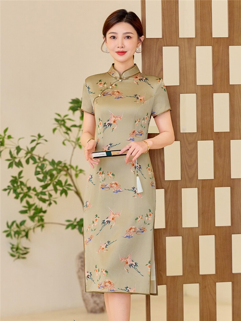 杭州品质真丝中长裙复古印花连衣裙女春夏日常修身潮流真丝旗袍,女装汉服/婚纱/旗袍/礼服,小荷流