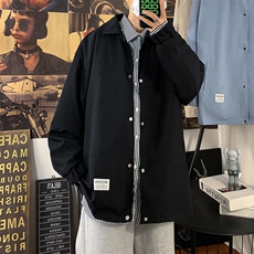 黑色