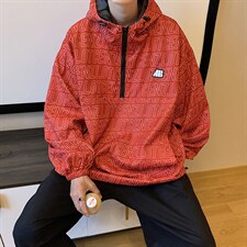 红色