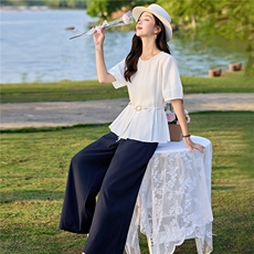 2026夏季新款宽松遮肉显瘦时尚休闲简洁圆领短袖上衣，女装衬衫，芭米依尚