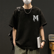 黑色