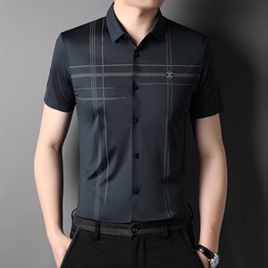 男装短袖衬衫2023夏季男士商务休闲免烫衬衣潮流宽松百搭纯色上衣图片
