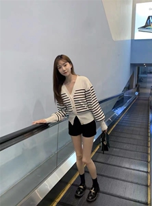 半身条纹开衫图片