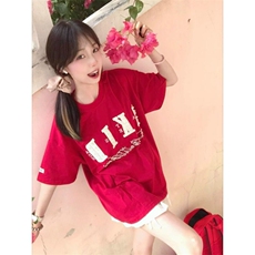 红色