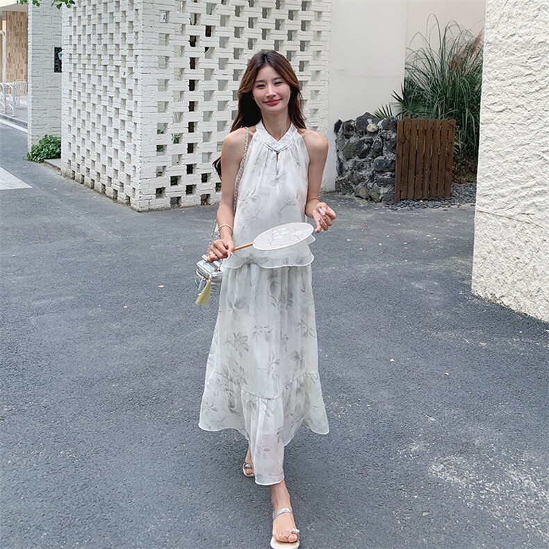 新中式国风白色挂脖背心半身裙女夏甜美小香风独特漂亮,女装连衣裙,诺蝶