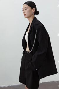 JY设计师款褶皱链条西服图片