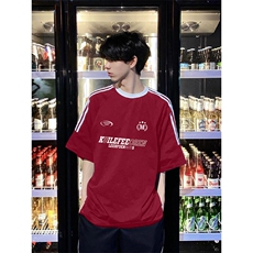酒红色