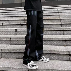 黑色
