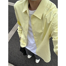 黄色