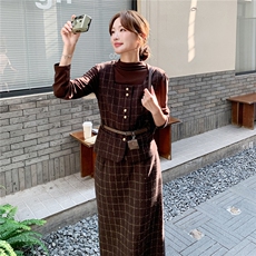 格纹马甲打底衫半身裙套装女秋冬2025新款小个子爆款高级感三件套，女装套装/套裙，1D102-1