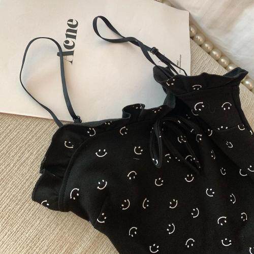 60511笑脸吊带裙
87267笑脸小开衫图片