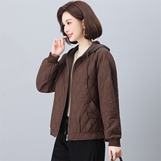 长期现货时尚休闲早春秋夹棉外套女短妈妈装2026新款棒球服连帽，女装短外套，璐依舞