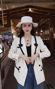 特色假领子小西装，女装西装，柏多伊俪