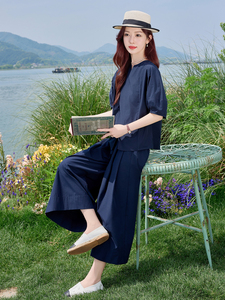 欧货简约高级感时尚套装2026夏新款女流行减龄修身显瘦九分阔腿裤图片
