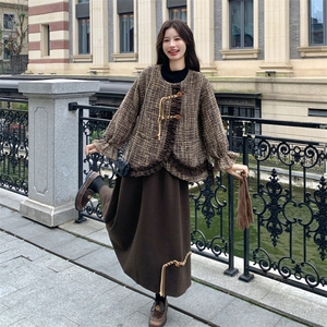 咖色复古新中式套装裙女2025冬季洋气木耳边拼接外套半身裙两件套图片