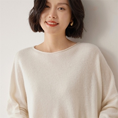 时尚女士羊绒衫一字领宽松显瘦30%羊绒黑色简约百搭，女装羊绒衫，雪山红莲