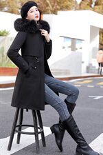 现货2024年冬季腰间可抽绳后背绣字母时尚派克服配高纺大毛领，女装派克服，采品优优