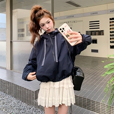 藏青色时尚连帽冲锋衣外套女2025秋季韩系气质巨好看的短款夹克，女装短外套，2C129
