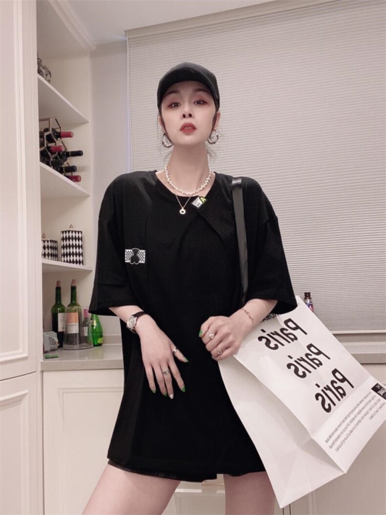 韩版贴标大版T恤4??色均码，女装T恤，可纳奇