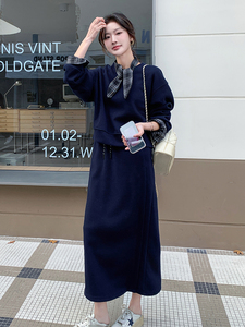 藏青色复古休闲卫衣裙女夏2025新款韩版短袖T恤及踝半身裙两件套图片