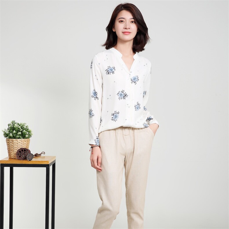 POLO领长袖碎花印花修身排扣2021年秋季直筒纯色长裤两件套,女装套装/套裙,丽影随形