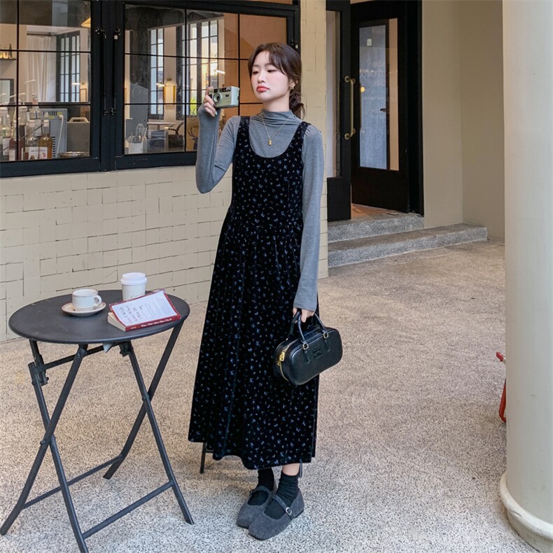 黑色金丝绒连衣裙套装女2025新款初秋高级感气质穿搭背心裙两件套,女装套装/套裙,2C111