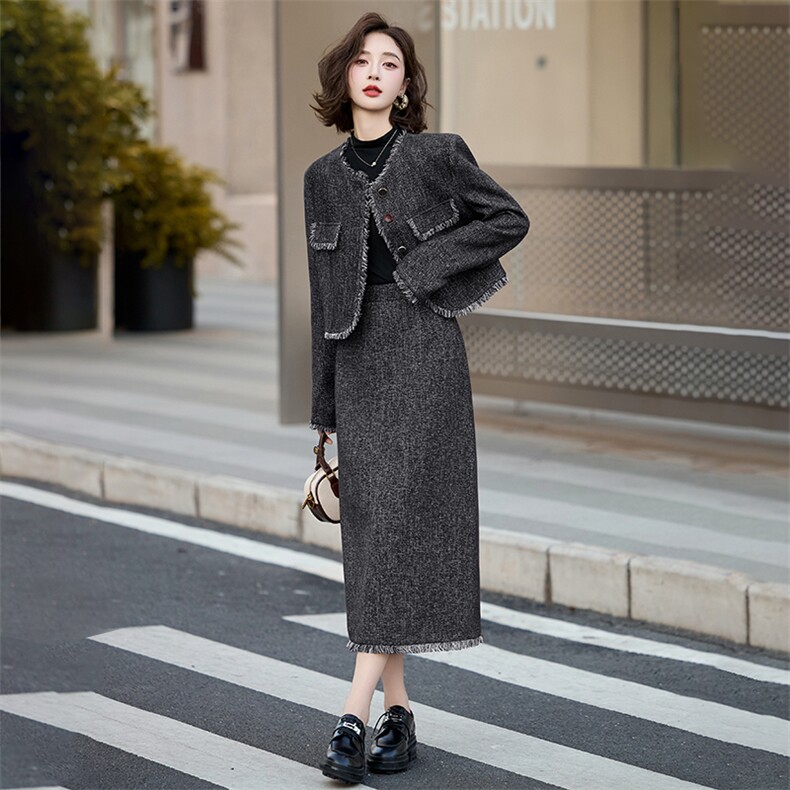 小香风套装女2025春秋新款高级感法式气质红色半身裙两件套职业装,女装套装/套裙,艾仟回(原伊仟回)