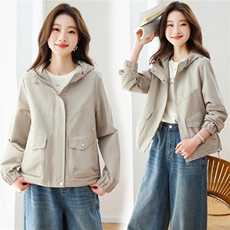 现货！现货！2026春季新款时尚宽松休闲短款外套女，女装短外套，以桐