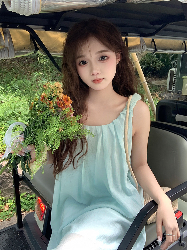 绿色海边度假风无袖连衣裙法式气质温柔露背背心裙垂坠感沙滩长裙，女装套装/套裙，网红馆