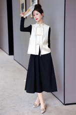 现货新中式马夹女2024年春季新款提花复古盘扣百搭马甲外套，女装马甲，卡杰菲