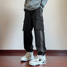 黑色
