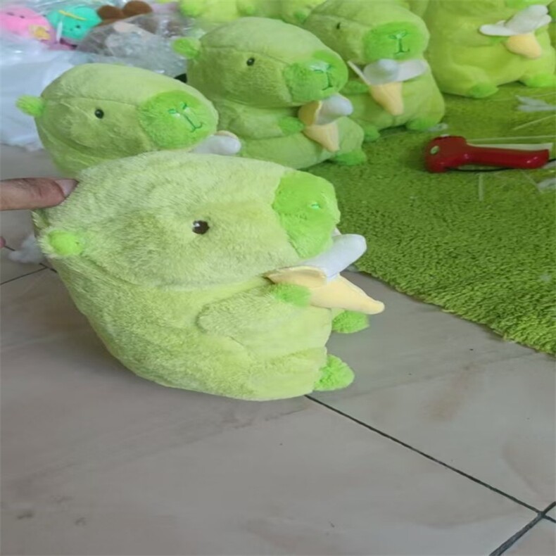梦艺毛绒玩具 香蕉水豚