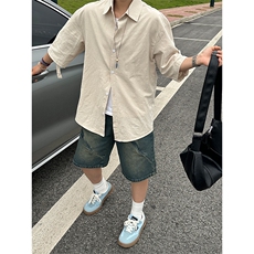 卡其色