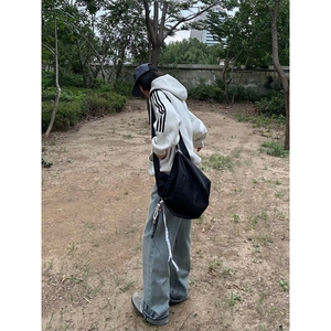 WE1741-P53 美式复古条纹小熊刺绣连帽卫衣男女图片