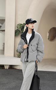 2021短款格子羽绒服、流行时尚、简单、款图片