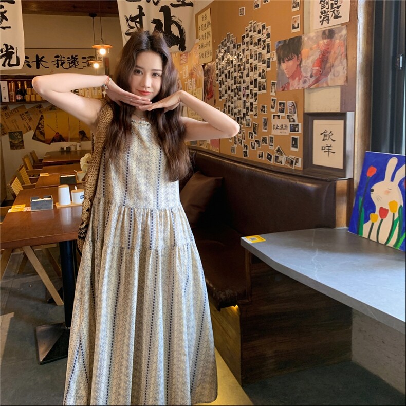 碎花条纹无袖背心连衣裙女夏季今年流行巨好看法式茶歇a字长裙子,女装连衣裙,维壹