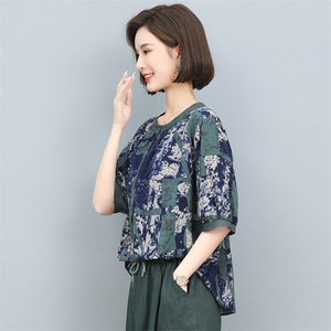 短袖上衣女夏2022新款圆领宽松显瘦印花T恤洋气小衫图片