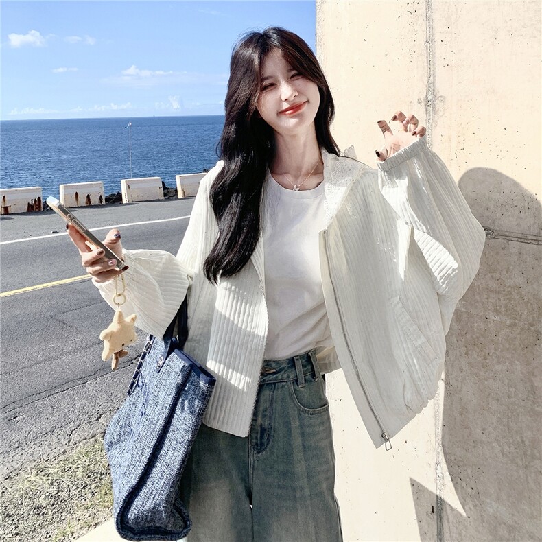 美式chic连帽白色短款棒球服外套女春秋超火好看小众高级夹克上衣,女装短外套,2B237