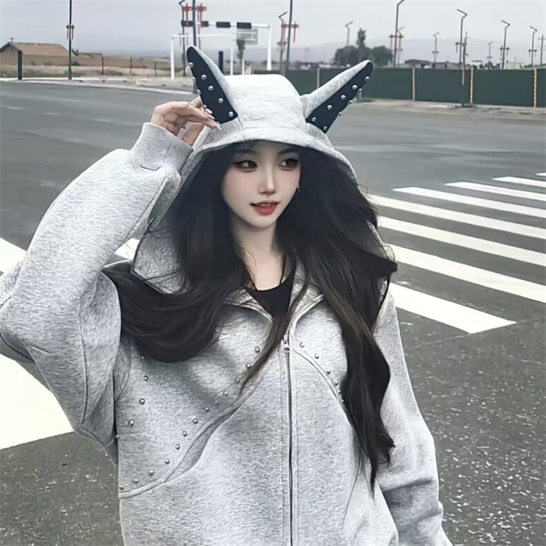 抖音得物高品质26春装美式高街铆钉杜宾犬耳朵开衫卫衣外套W125,女装短外套,电商A486