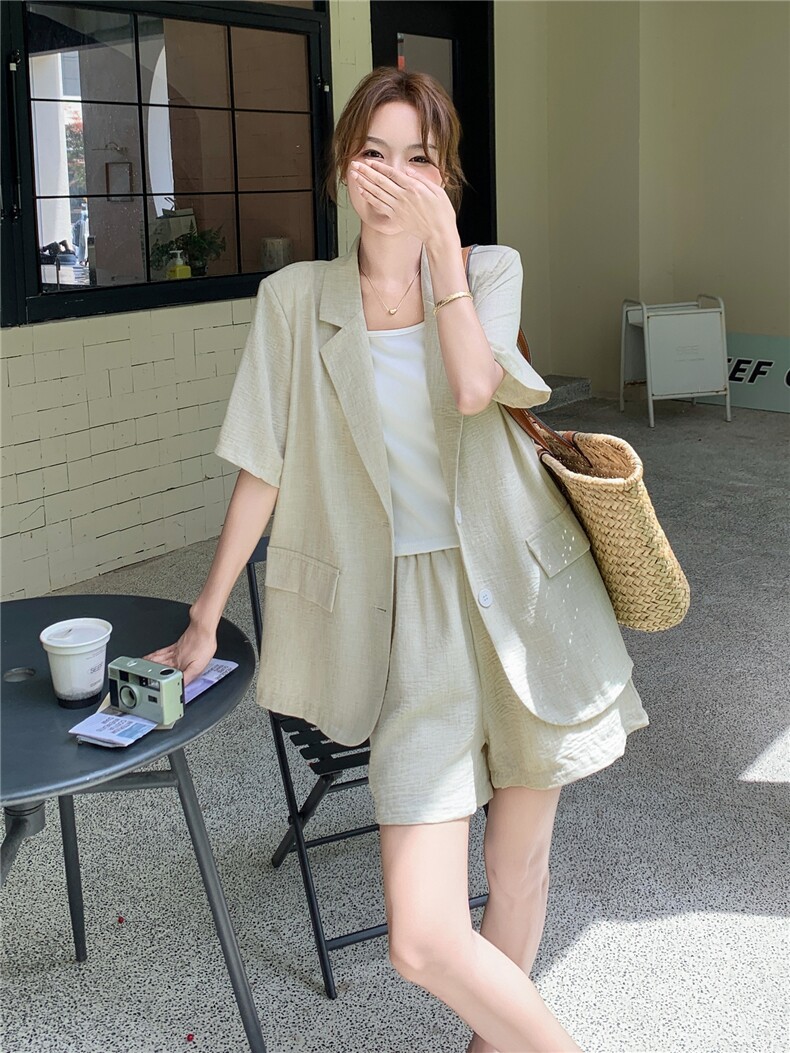 盐系休闲短袖西装短裤套装女夏季2025新款爆款高级感小个子两件套,女装套装/套裙,蝶眷
