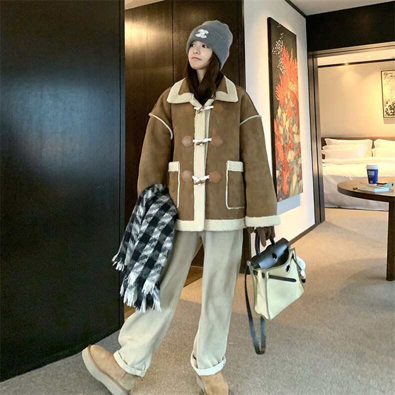 现货24秋皮毛一体羊羔毛短外套9025-P185-K268,女装短外套,2C305