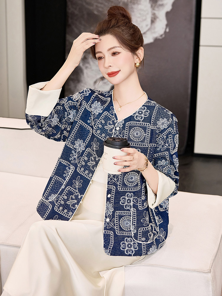 新中式国风亮片刺绣休闲牛仔短外套女2025春季新款小个子减龄上衣,女装短外套,天丝秀