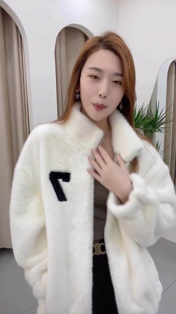 7字外套，其它，C&B