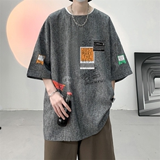 黑色