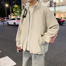 米白色
