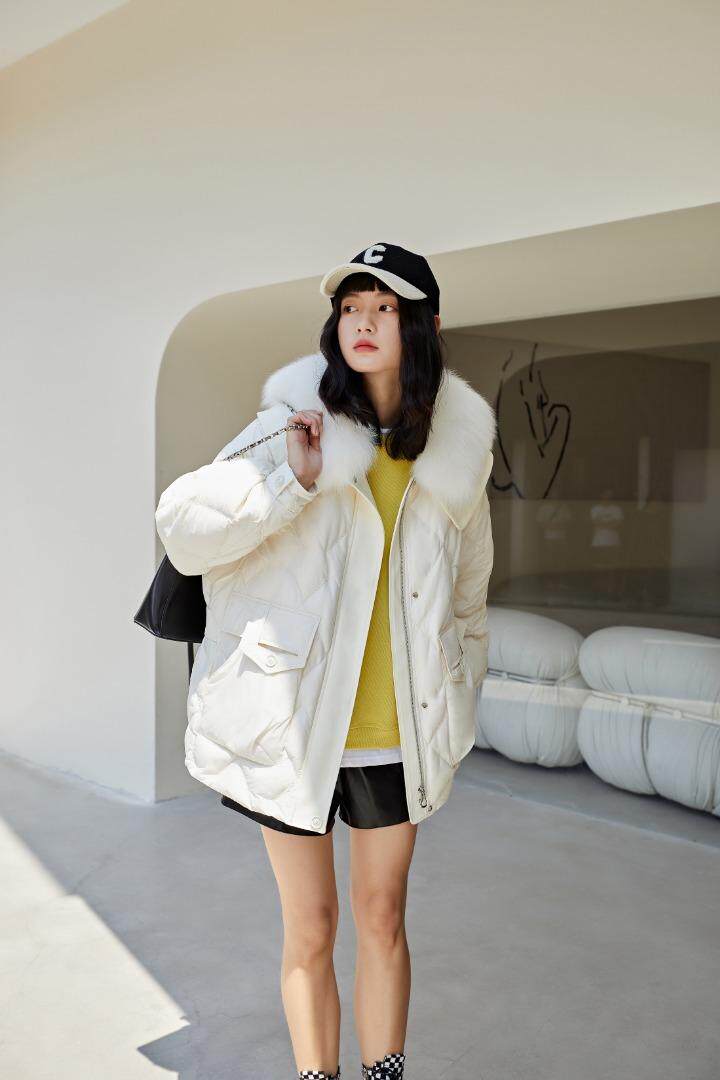 现货冬装羽绒服，女装羽绒服，千浪依族